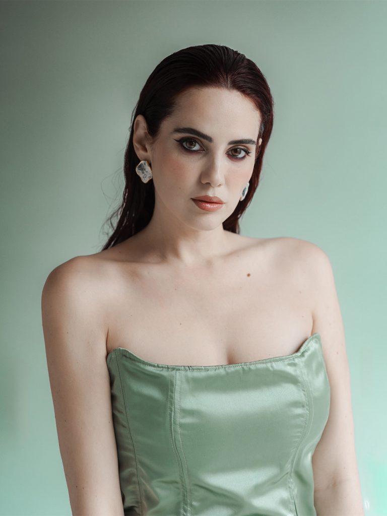 Asia M Make up and hair artist